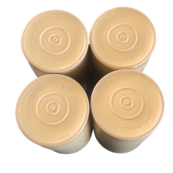 VTG 70’s Tupperware Set of Four Stackable Harvest Gold Plastic Tumblers Retro - Picture 2 of 3